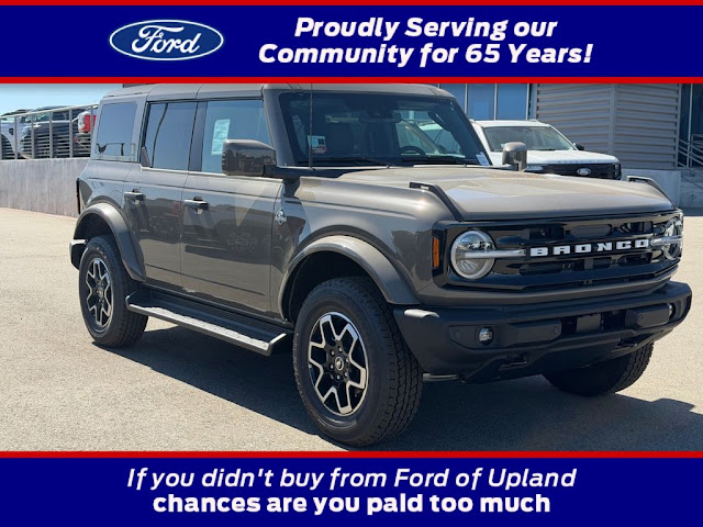 2026 Ford Bronco Outer Banks