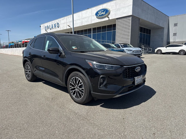 2024 Ford Escape Plug-In Hybrid Base